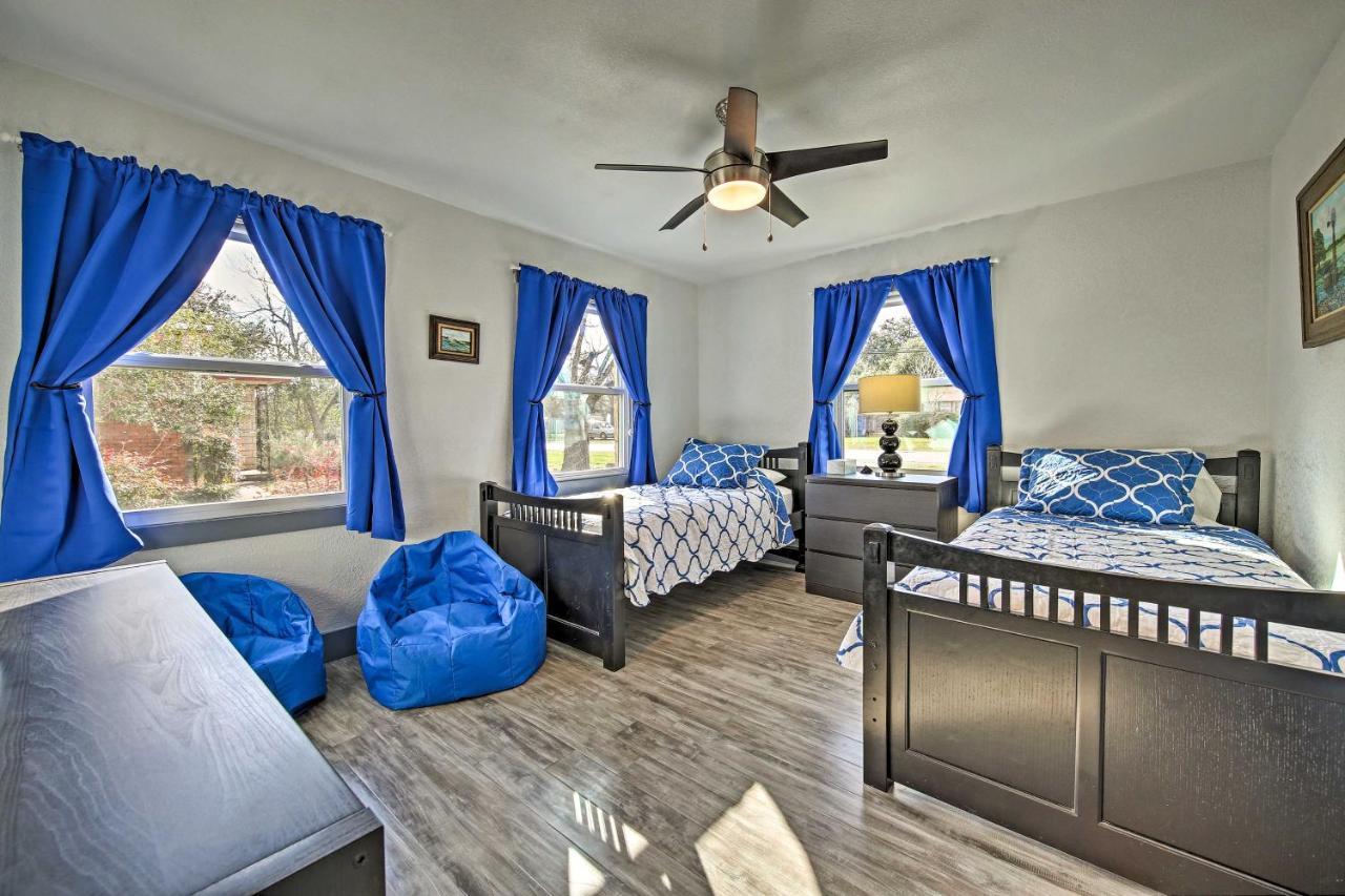 Remodeled Retro Home With Deck, Walk To Main Street! Blanco Eksteriør billede