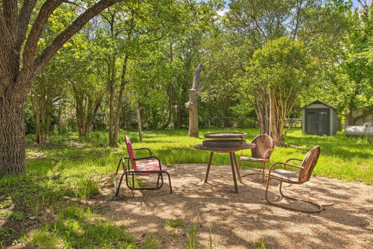 Remodeled Retro Home With Deck, Walk To Main Street! Blanco Eksteriør billede
